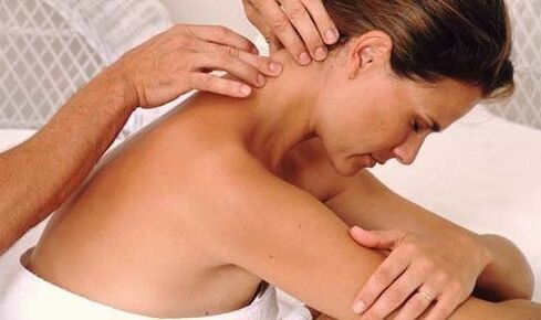 масаж шиї при болях