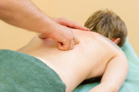 масаж при грудному остеохондрозі