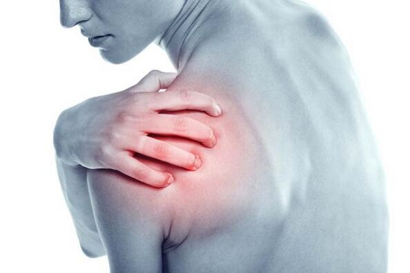 Ниючий біль у плечі – симптом артрозу плечового суглоба